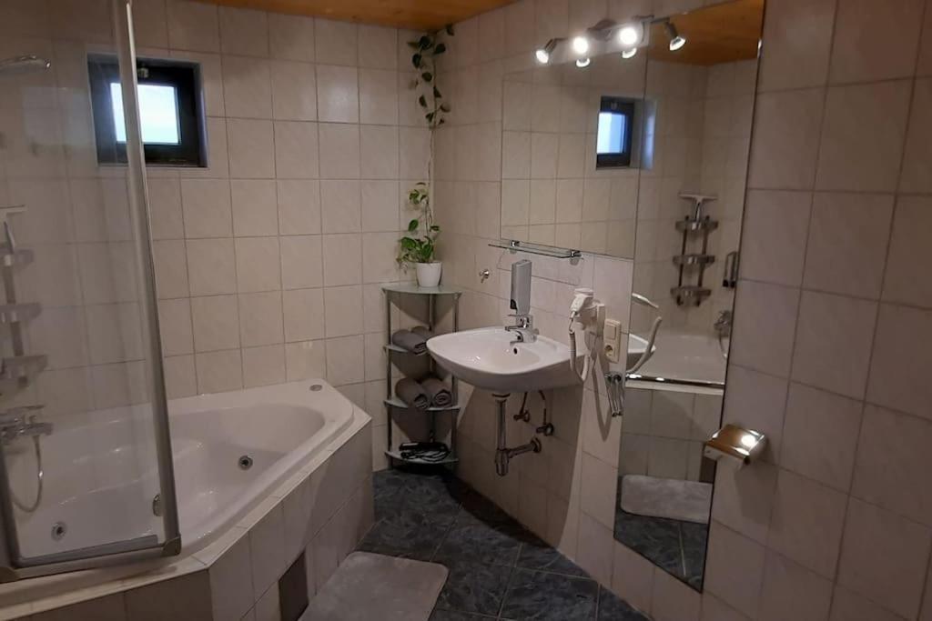 Ferienwohnung In Weyregg Am Attersee 외부 사진
